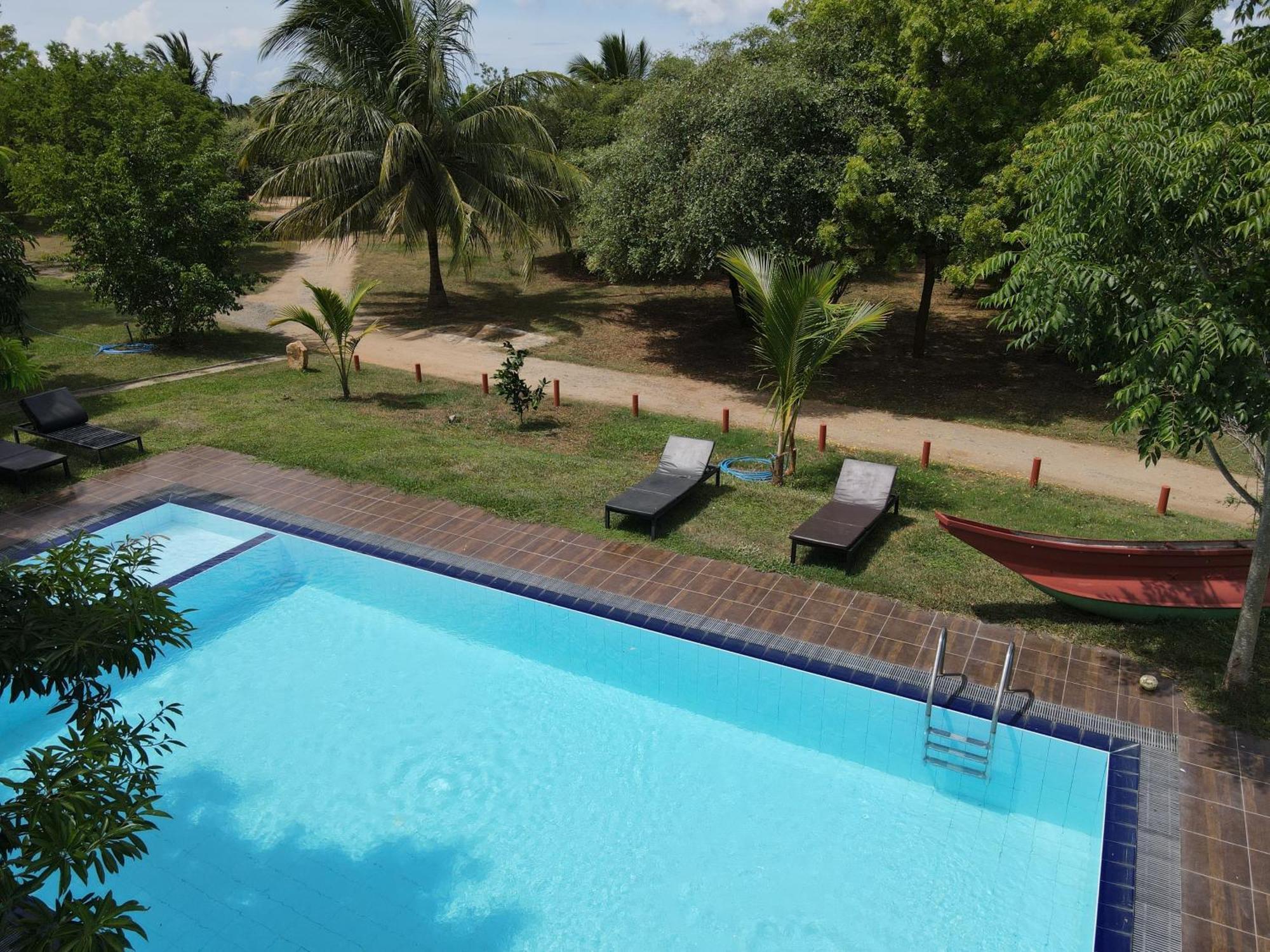Yala Peace Cottages ทิซซามาฮารามา ภายนอก รูปภาพ