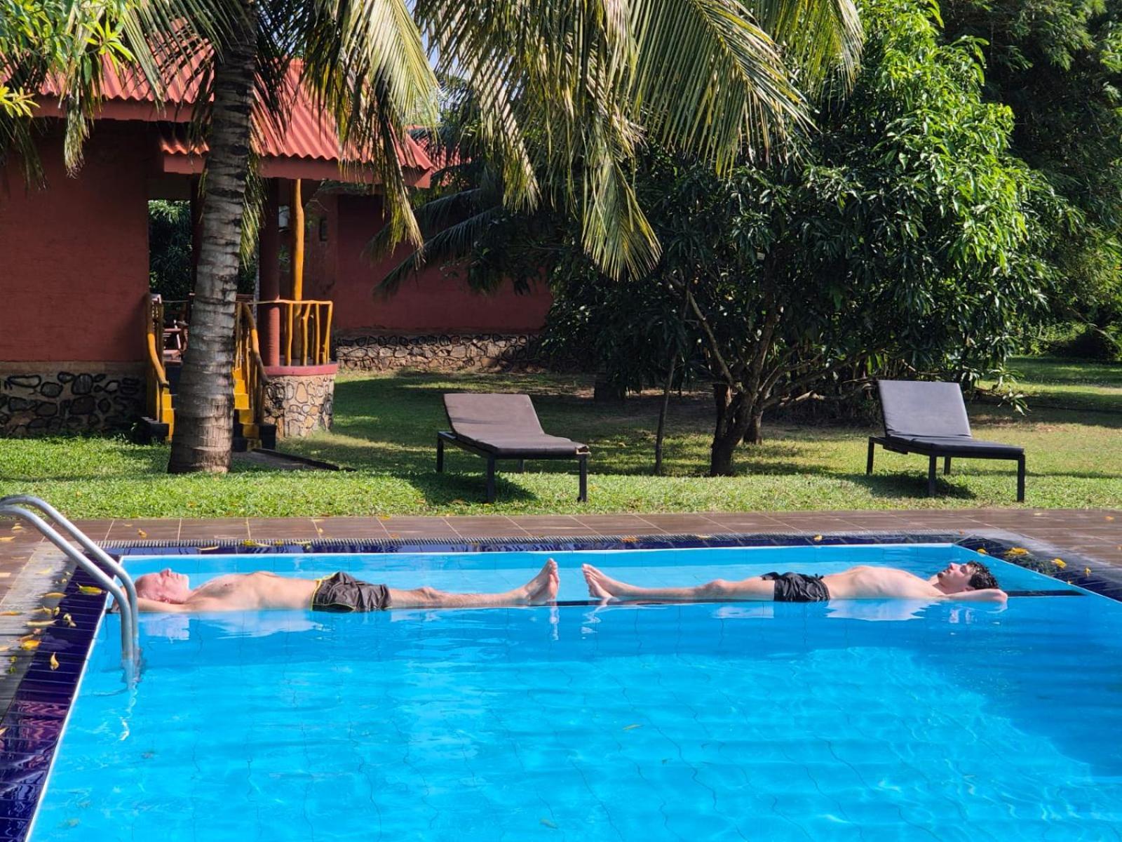 Yala Peace Cottages ทิซซามาฮารามา ภายนอก รูปภาพ
